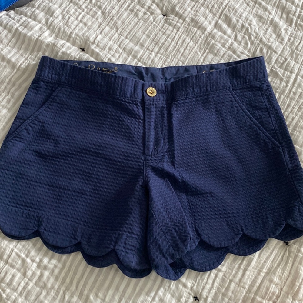 Lilly Pulitzer Buttercup scalloped shorts